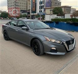 نيسان ألتيما